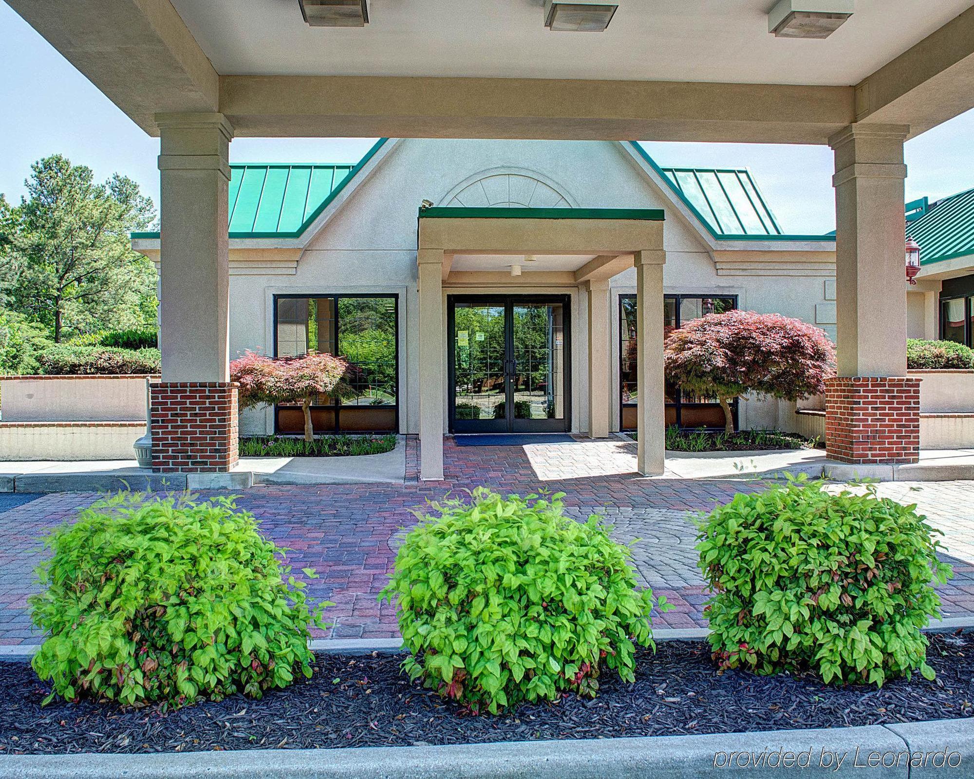 Quality Inn North Yellow Tavern Exterior photo